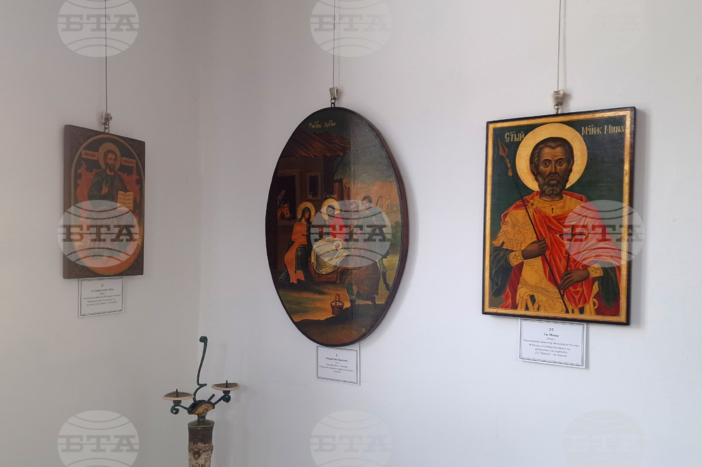 Троян - изложба - Мирослав Вълев - икони - фотография