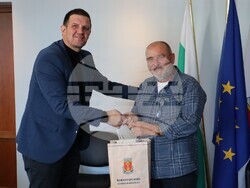 Снимка: Община Хасково - Разговор за Хасково с почетните граждани на Хасково