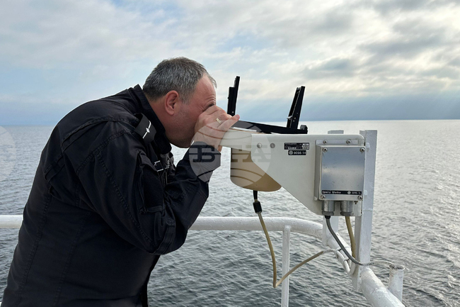 Мраморно море - Кораб „Св. св. Кирил и Методий“ - Антарктида - ден 3