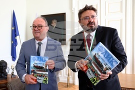 Българска академия на науките - Кирил Вълчев - награждаване