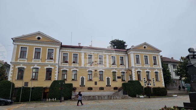 Изменението на бюджета и избор на Етична комисия са акценти в предстоящото заседание на Общинския съвет в Котел