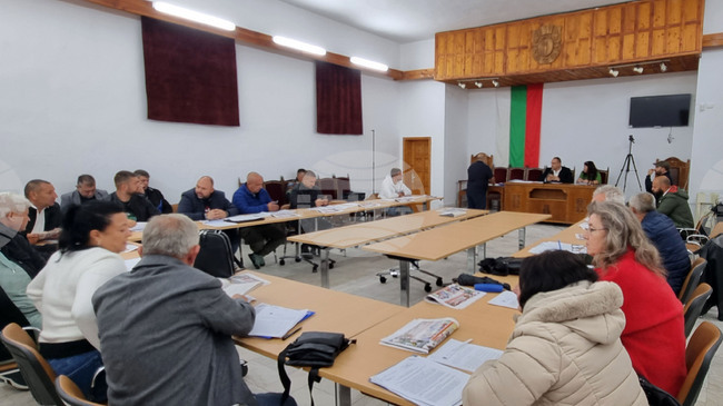 Общинските съветници в Котел ще разгледат промени в бюджета и наредбите на общината
