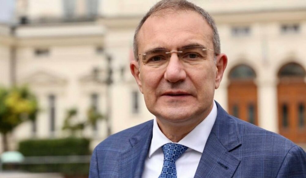 Гуцанов: Президентът замрази доходите и размрази оръжията