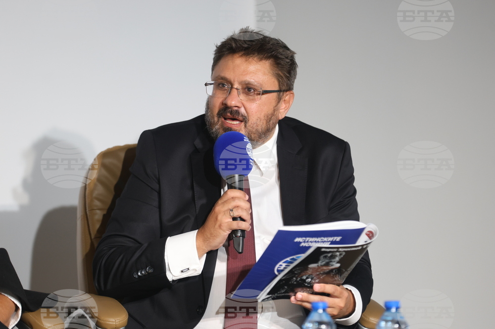  БТА - зала „МаксиМ“ - списание ЛИК - „Великият бас Борис Христов“