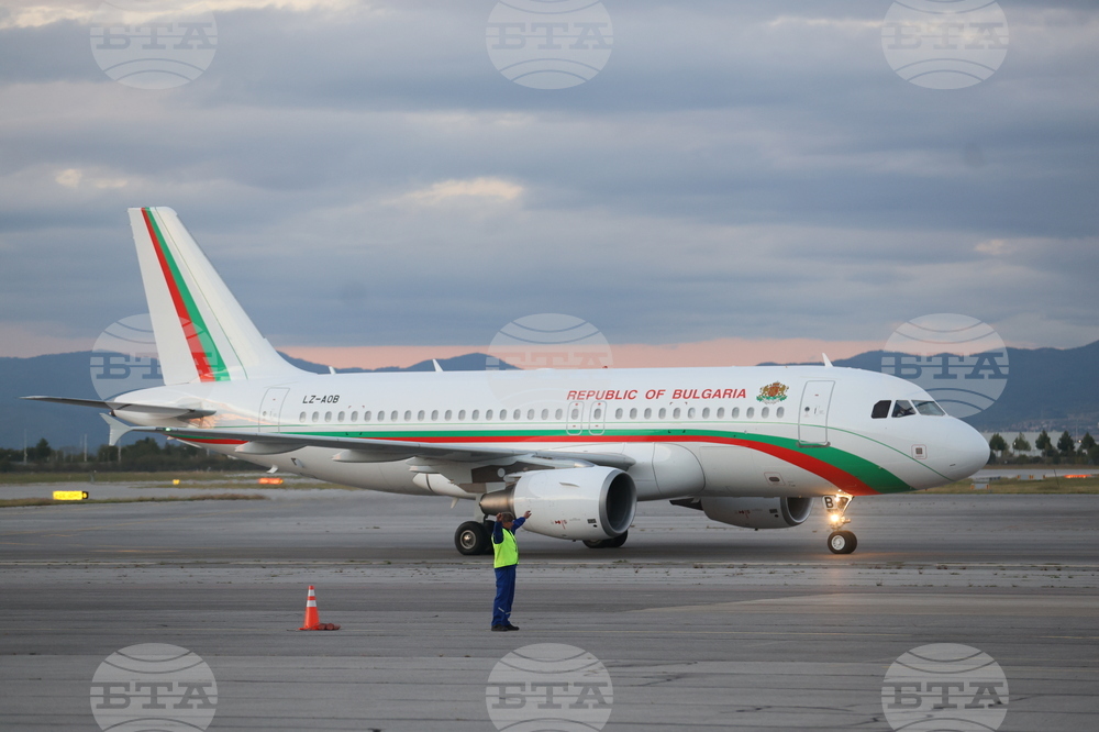 Летище София - полет от Ливан - евакуирани български граждани