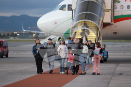 Летище София - полет от Ливан - евакуирани български граждани