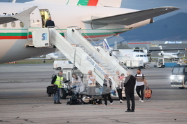 Летище София - полет от Ливан - евакуирани български граждани