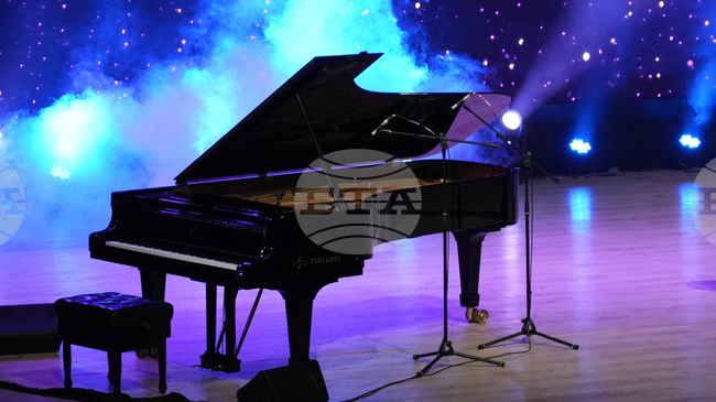 Атинският джаз фестивал ще отбележи своята 25-годишнина, събирайки на една сцена музиканти от Гърция и чужбина