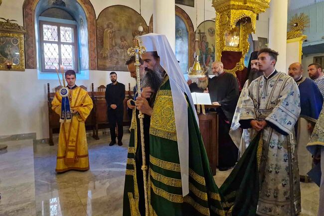 Патриарх Даниил оглави света литургия в Девическия манастир „Покров Богородичен“ в Самоков