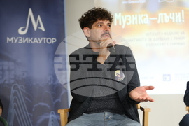 Инициатива за даряване на училищни химни „Светилник“ - четвърто издание  - Мартин Геновски