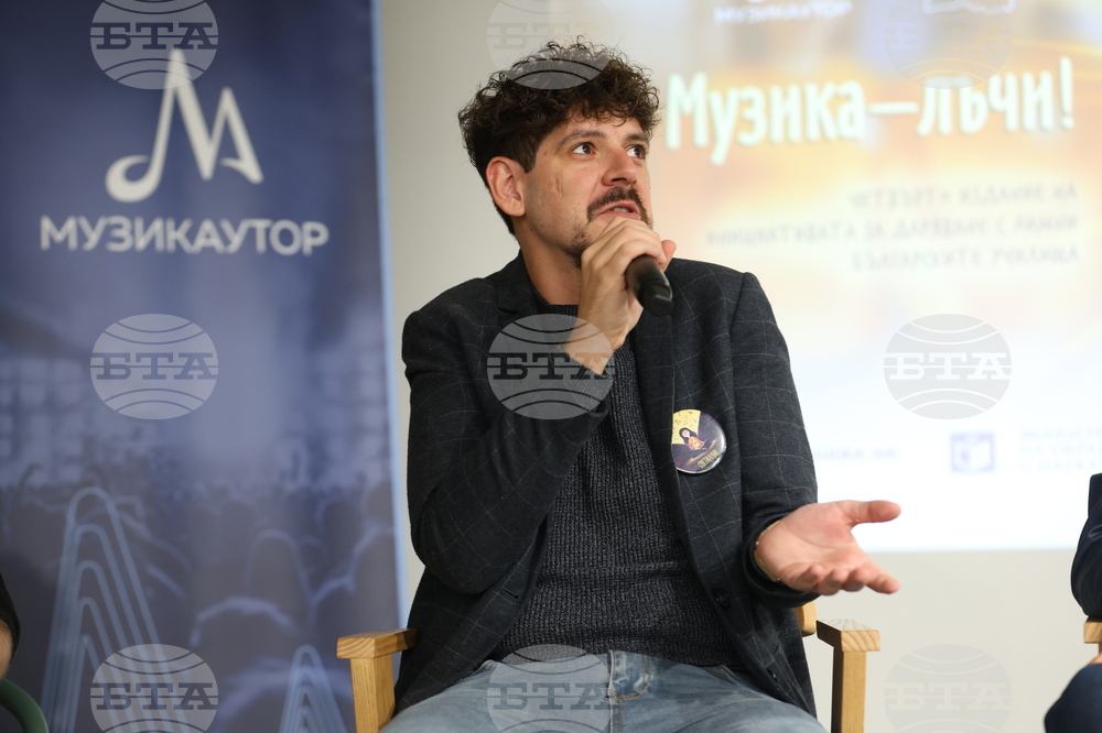 Инициатива за даряване на училищни химни „Светилник“ - четвърто издание  - Мартин Геновски