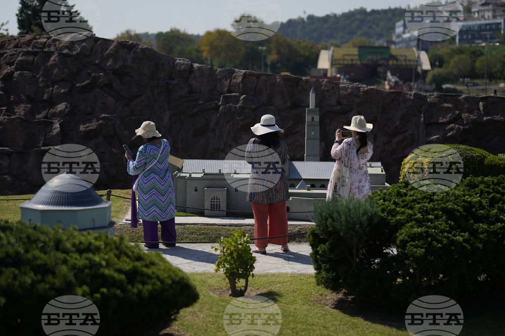 Турция цели да привлече над седем милиона туристи от Русия през настоящата година, заявяват от турския туристически бранш