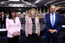 НДК - лекари по дентална медицина - завършване