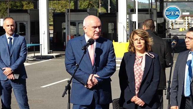 Трафикът през граничните пунктове се е увеличил неимоверно, обяви Димитър Главчев при откриването на реконструирания пункт „Калотина“