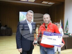 Снимка: Община Банско - Спортист на община Банско за 2022 година е биатлонистът Благой Тодев