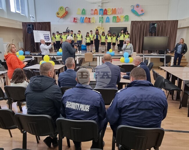 Служители на Областната дирекция на МВР в Шумен ще имат занимания с деца и през лятото 