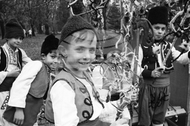 Празнична новогодишна изложба - базар 