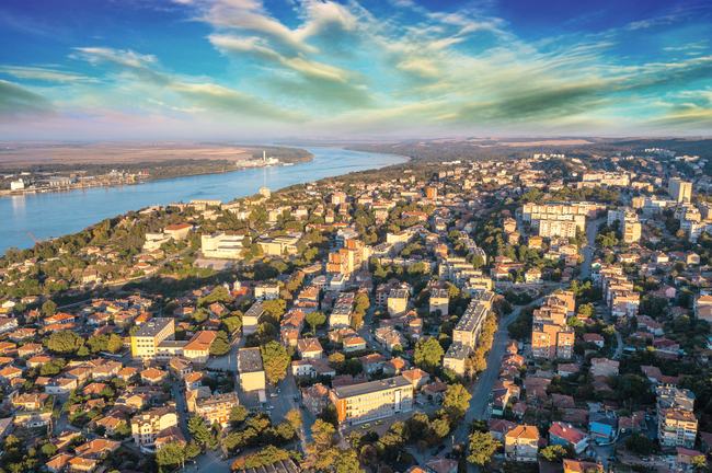 С богата петдневна програма от днес започват празниците „Свищовски лозници“