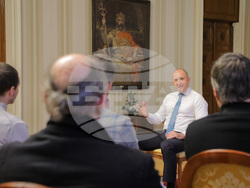 Румен Радев: Независимо от проблемите актьорският състав на Народния театър е сплотен и получава признанието на публиката