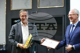 Застраховател на годината - награди