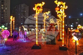 Парк "Възраждане" - атракция - светещи инсталации