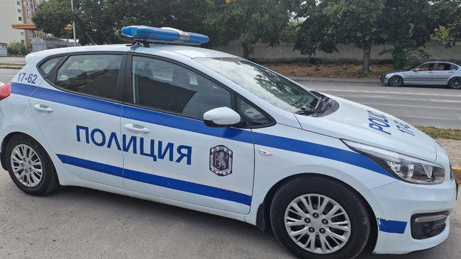 Бележници с имена са иззети от търговски обекти в разградското село Ясеновец при полицейска акция за противодействие на престъпления, свързани с политическите права