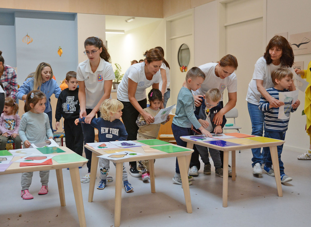 Община Варна: Заместник-кметовете Снежана Апостолова и Павел Попов откриха началото на терапевтичната и учебна година в „Карин дом“