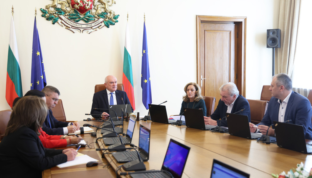 МС: Около 720 секции се очаква да бъдат открити за вота в чужбина