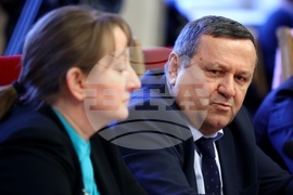 Комисия по труда, социалната и демографската политика - Деница Сачева - Хасан Адемов - заседание