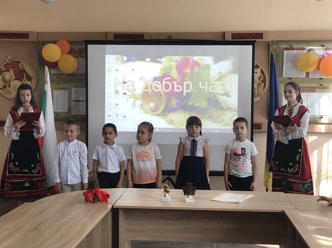 Ансамбъл от Българското неделно училище „Аз Буки Веди“ в Украйна се отличи на международен конкурс по пеене