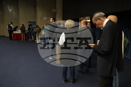 "Свидетелства за прехода 2000-2009" - книга - представяне