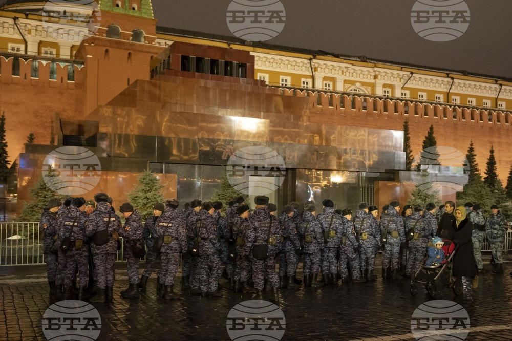 Пиян мъж се опита да открадне балсамираното тяло на Ленин