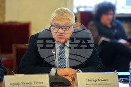 Комисия по икономическа политика и иновации - Петър Кънев- заседание