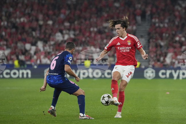 Надеждите на Реал Мадрид да подпише с Алваро Карерас бяха подхранени от трансферен ход на Бенфика