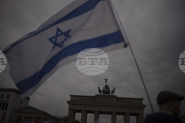 Германски консерватор отхвърли варианта Израел да бъде санкциониран заради Газа