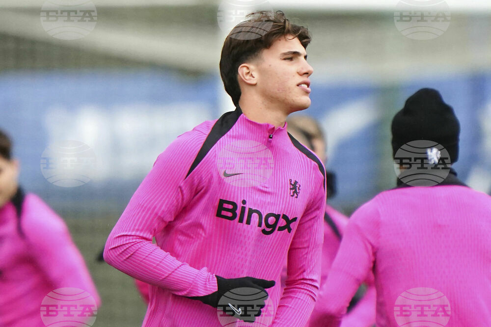 Челси продава полузащитника Чезаре Казадей на италианския Торино