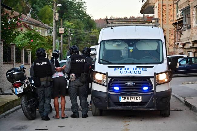 МВР: Три ареста в рамките на провеждаща се във Варненска област спецоперация срещу нарушения на политическите права на гражданите