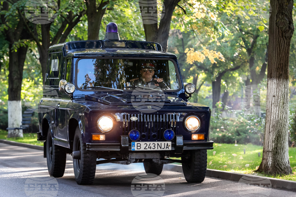 Изложба в Букурещ показва колите на румънците през социализма