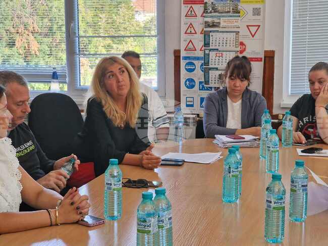 "Ден на професията" организира гимназията по фризьорство и ресторантьорство в Пазарджик