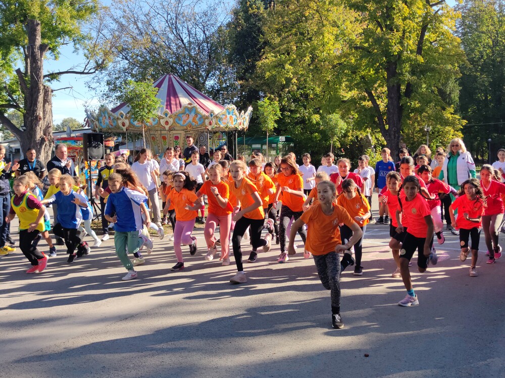 Община Шумен: Над 500 ученици се включиха в лекоатлетическия крос „Златна есен“