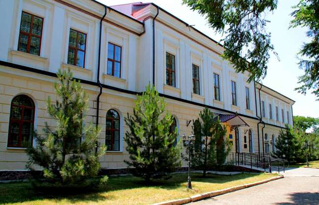 Учениците от Болградската гимназия „Г. С. Раковски“ се връщат към присъствено обучение