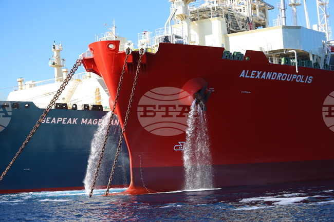 “Булгаргаз” покани 37 компании за участие в открита тръжна процедура за доставка на втечнен природен газ през есенно-зимния сезон