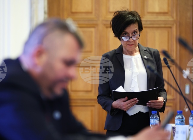 Комисия по политиките за българите извън страната