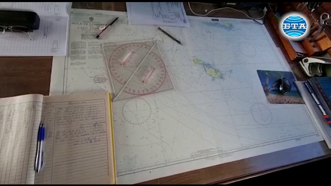 БТА направи обиколка на навигационния мостик на кораба "Св. св. Кирил и Методий", който плава към Антарктида