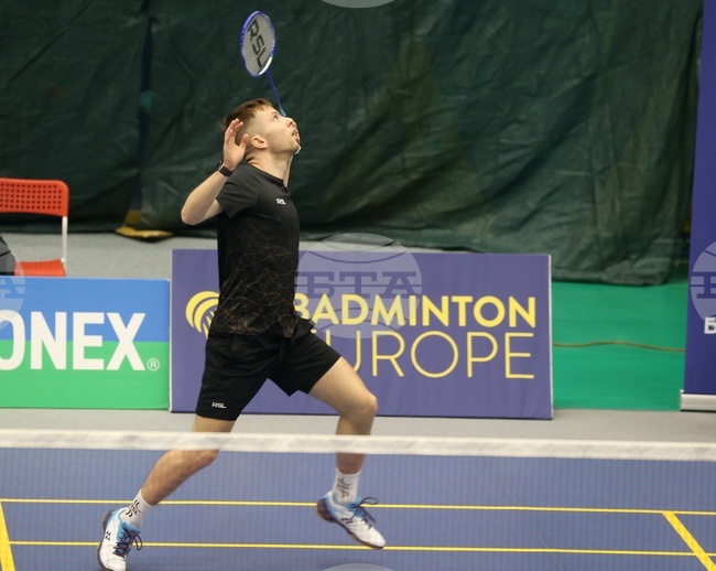 Българските състезатели не успяха да преминат квалификациите на турнир по бадминтон в Баку