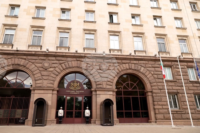 Президентът Румен Радев ще се срещне с представители на парламентарната група на „Величие“ 