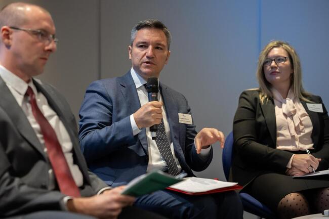 Кристиан Вигенин: Качественото здравеопазване се постига с подготвени медици и иновации в интерес на хората