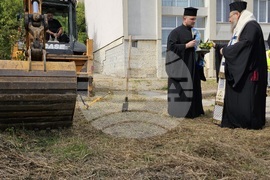 Русе - физкултурен салон - първа копка