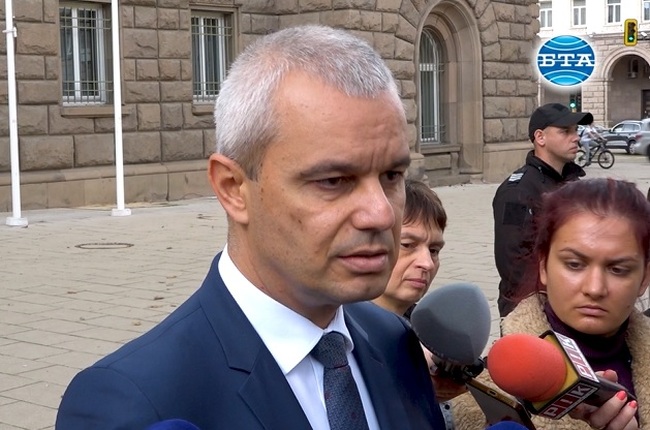 От „Възраждане“ единствени не подкрепихме становището на КСНС, защото искахме да е същото като за войната в Украйна, каза Костадин Костадинов