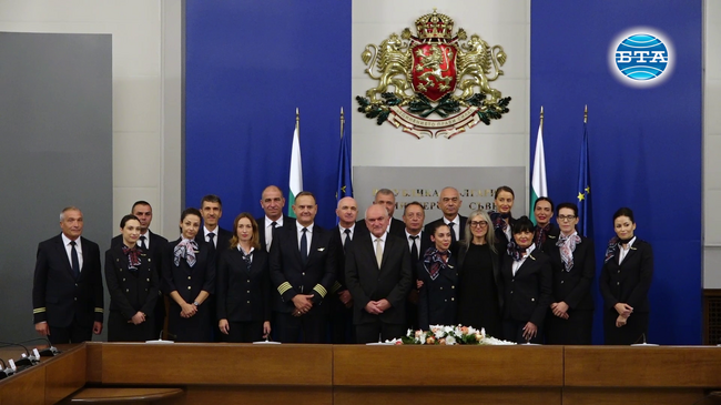 Голям кураж и човечност показаха екипите на Държавния авиационен оператор, евакуирали българските граждани от Ливан, заяви Димитър Главчев